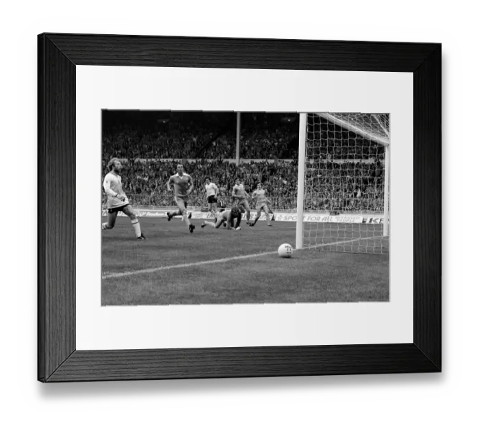 Framed Print : F. A. Cup Final. Manchester City 1 v. Tottenham Hotspur 1. May 1981 MF02-30-107