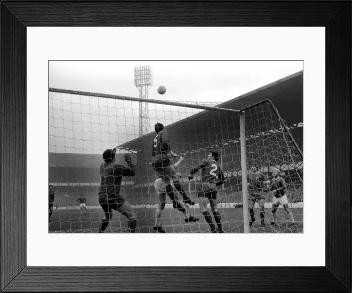 Framed Print : English League Division One match at Goodison Park Everton 0 v Liverpool 3 Framed Print : English League Division One match at Goodison Park Everton 0 v Liverpool 3