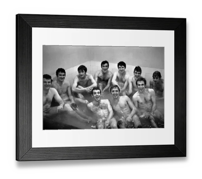 Framed Print : English League Division One match at Goodison Park Everton 0 v Liverpool 3 Framed Print : English League Division One match at Goodison Park Everton 0 v Liverpool 3