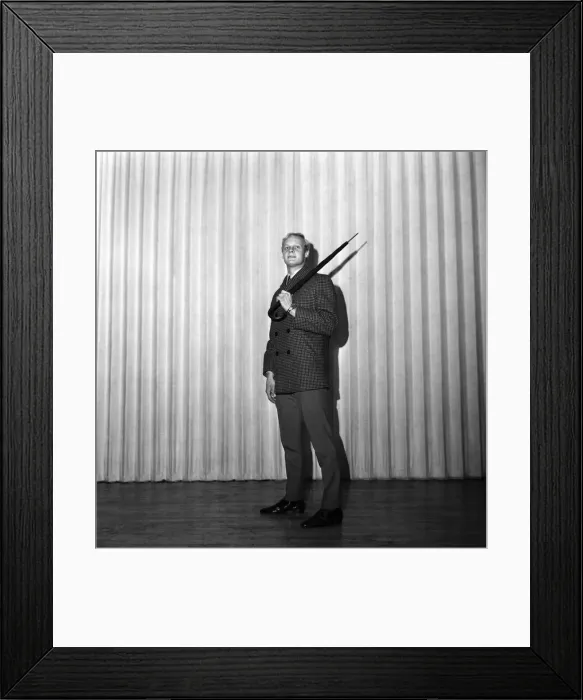 Framed Print : Peter Mellor, Burnley goalie and male model modelling clothes Framed Print : Peter Mellor, Burnley goalie and male model modelling clothes