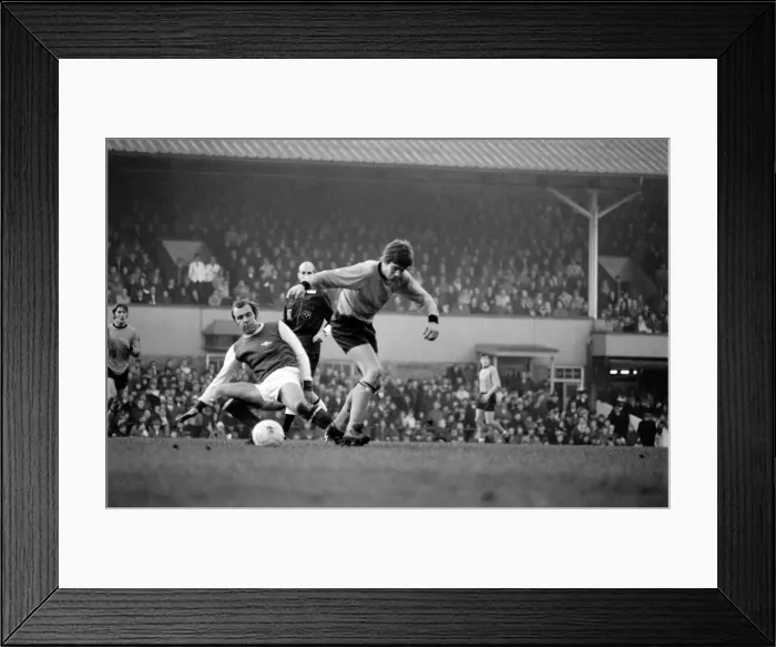 Framed Print : English League Division One match Wolverhampton Wanderers 2 v Arsenal 0 Framed Print : English League Division One match Wolverhampton Wanderers 2 v Arsenal 0
