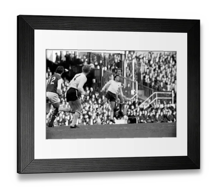 Framed Print : English League Division One match at Highbury Arsenal 4 v Derby County 0 Framed Print : English League Division One match at Highbury Arsenal 4 v Derby County 0