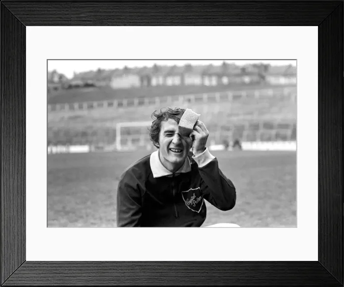 Framed Print : Sport Football Team Training: Crystal Palace F. C. prepare for their big match at Selhurst Framed Print : Sport Football Team Training: Crystal Palace F. C. prepare for their big match at Selhurst