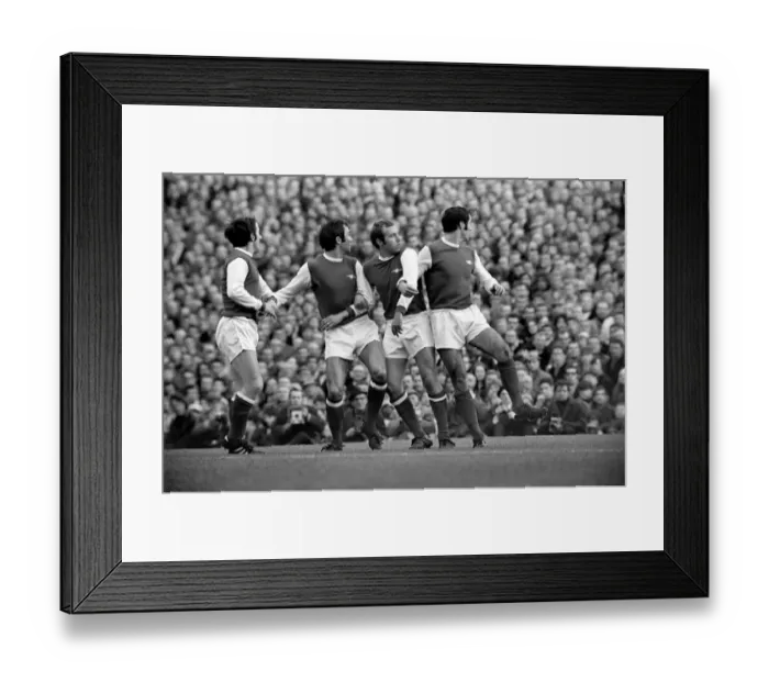 Framed Print : English League Division One match at Highbury Arsenal 4 v Derby County 0 Framed Print : English League Division One match at Highbury Arsenal 4 v Derby County 0