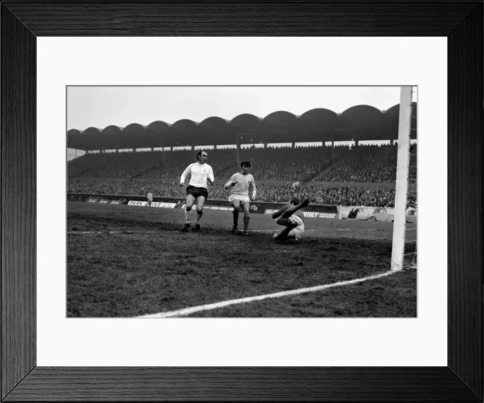 Framed Print : English League Division One match at Highfield. Coventry City 3 v Tottenham Hotspur 2 Framed Print : English League Division One match at Highfield. Coventry City 3 v Tottenham Hotspur 2