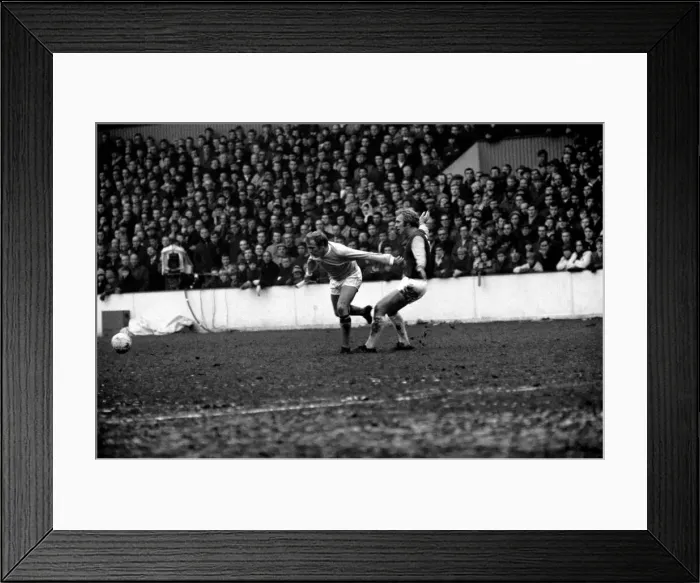 Framed Print : English League Division One match at Upton Park West Ham United 0 v Manchester