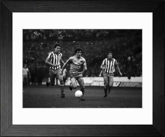Framed Print : English League Division Two match at Hillsborough Sheffield Wednesday 4 v Newcastle
