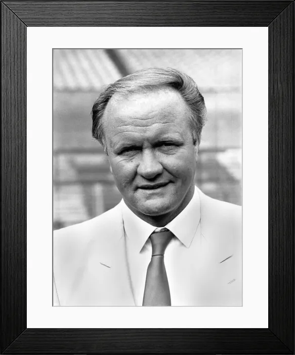Framed Print : Manchester United manager Ron Atkinson. August 1985 P017062