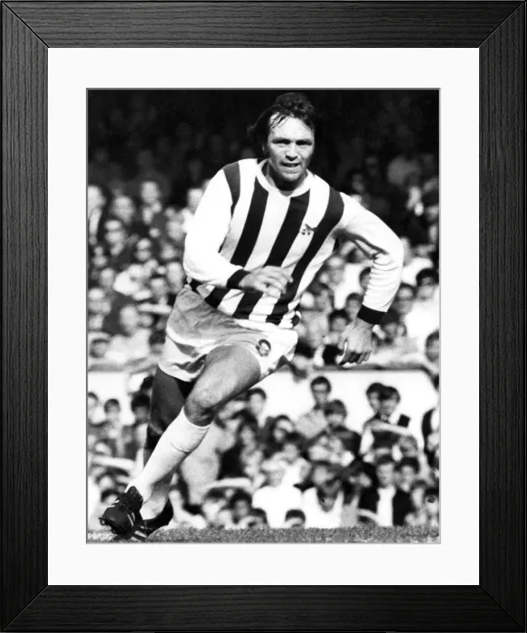 Framed Print : Arsenal v West Bromwich Albion. West Brom forward Jeff Astle in action Framed Print : Arsenal v West Bromwich Albion. West Brom forward Jeff Astle in action