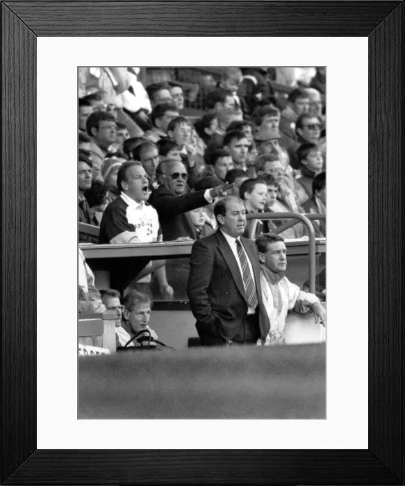 Framed Print : English League Division One match at Goodison Park Everton v Aston Villa Framed Print : English League Division One match at Goodison Park Everton v Aston Villa