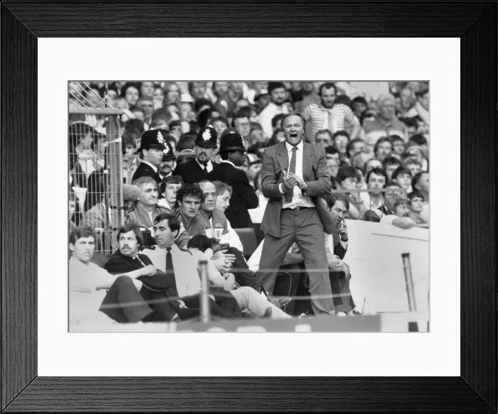 Framed Print : 1985 Football FA Cup Final at Wembley. Manchester United 1 v Everton 0 Ron Framed Print : 1985 Football FA Cup Final at Wembley. Manchester United 1 v Everton 0 Ron