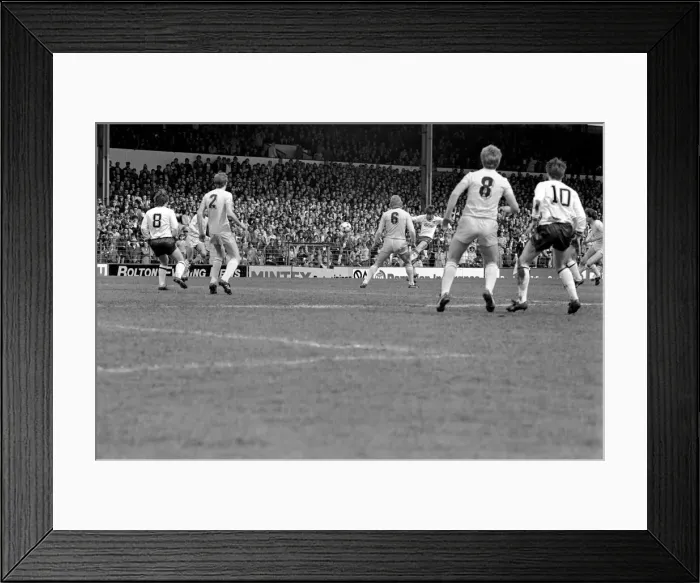 Framed Print : English League Division Two match. Bolton Wanderers 0 v Chelsea 1. May 1983 MF11-27-020 Framed Print : English League Division Two match. Bolton Wanderers 0 v Chelsea 1. May 1983 MF11-27-020
