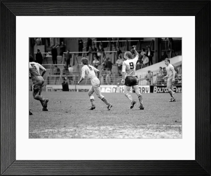 Framed Print : English League Division Two match. Bolton Wanderers 0 v Chelsea 1. May 1983 MF11-27-046
