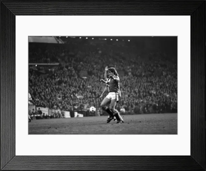 Framed Print : English League Division One match at Old Trafford. Manchester United 4 v Notts County 0 Framed Print : English League Division One match at Old Trafford. Manchester United 4 v Notts County 0