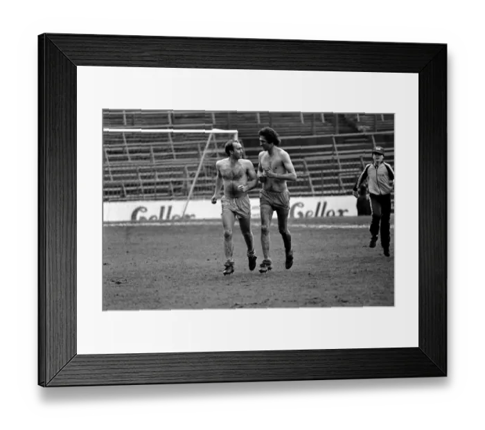 Framed Print : English League Division Two match. Bolton Wanderers 0 v Chelsea 1. May 1983 MF11-27-009 Framed Print : English League Division Two match. Bolton Wanderers 0 v Chelsea 1. May 1983 MF11-27-009