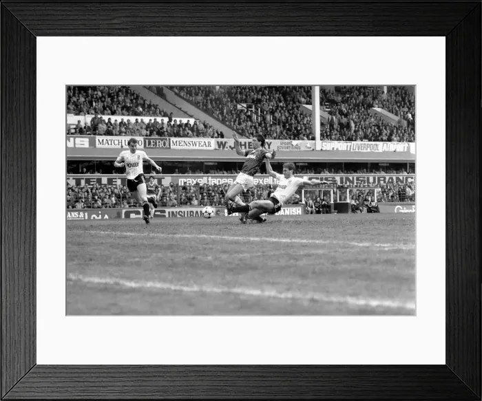 Framed Print : English League Division One match. Everton 1 v Ipswich Town 1. May 1983 MF11-28-023 Framed Print : English League Division One match. Everton 1 v Ipswich Town 1. May 1983 MF11-28-023