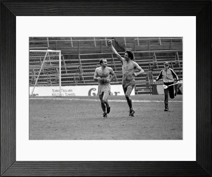 Framed Print : English League Division Two match. Bolton Wanderers 0 v Chelsea 1. May 1983 MF11-27-010 Framed Print : English League Division Two match. Bolton Wanderers 0 v Chelsea 1. May 1983 MF11-27-010