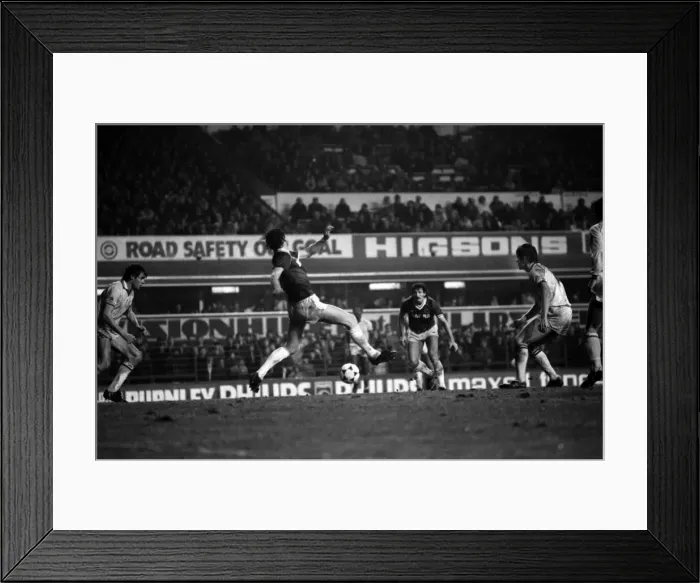 Framed Print : English League Division One match at Goodison Park. Everton 0 v Birmingham City 0 City Framed Print : English League Division One match at Goodison Park. Everton 0 v Birmingham City 0 City
