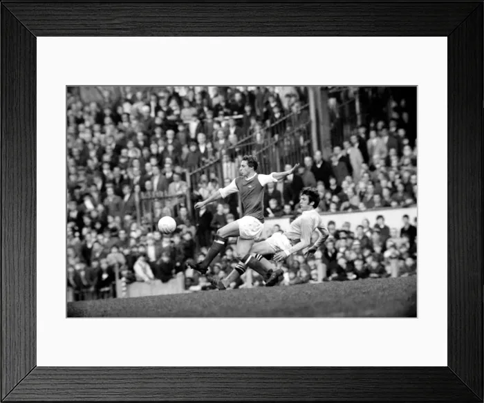 Framed Print : Sport Football. Arsenal vs. Manchester City. November 1969 Z11279-022 Framed Print : Sport Football. Arsenal vs. Manchester City. November 1969 Z11279-022