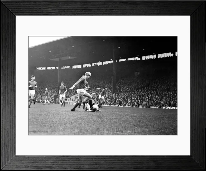 Framed Print : Sport: Football: Manchester United v. Chelsea. Action from the match Framed Print : Sport: Football: Manchester United v. Chelsea. Action from the match