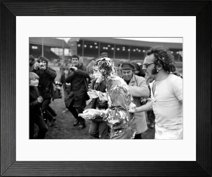 Framed Print : Players covered in soapy water during Charity football match. November 1969 Z11133-002 Framed Print : Players covered in soapy water during Charity football match. November 1969 Z11133-002