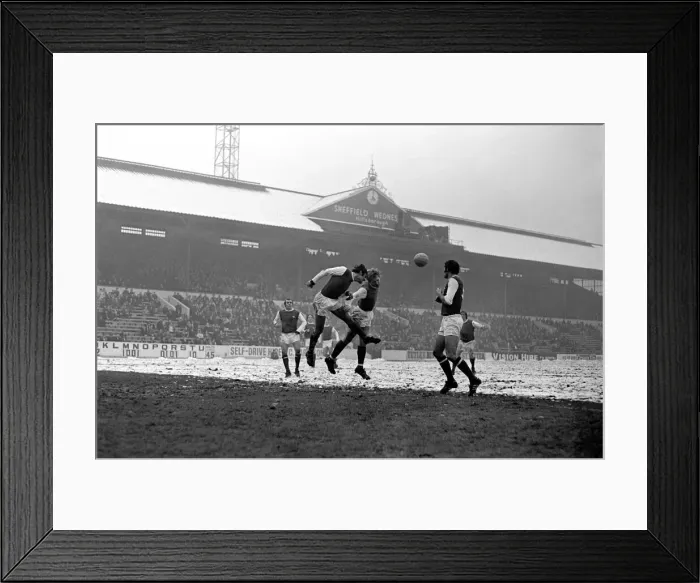Framed Print : Sport: Football: Sheffield Wednesday v. Arsenal. After goal. December 1969 Z12372-013