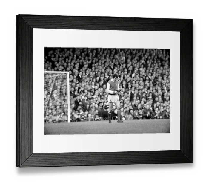 Framed Print : Sport Football. Arsenal vs. Manchester City. November 1969 Z11279-037 Framed Print : Sport Football. Arsenal vs. Manchester City. November 1969 Z11279-037