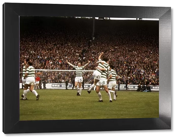 Bobby Lennox celebrates scoring goal August 1973