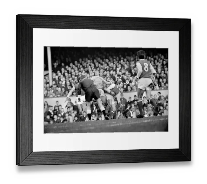 Framed Print : Sport Football. Arsenal vs. Manchester City. November 1969 Z11279-014