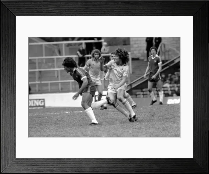 Framed Print : Division Two Football, Chelsea v Notts County, Stamford Bridge Framed Print : Division Two Football, Chelsea v Notts County, Stamford Bridge