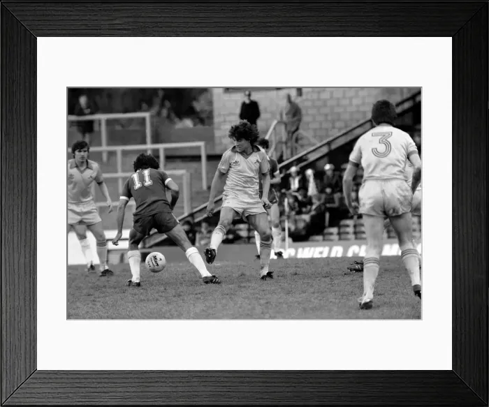 Framed Print : Division Two Football, Chelsea v Notts County, Stamford Bridge Framed Print : Division Two Football, Chelsea v Notts County, Stamford Bridge