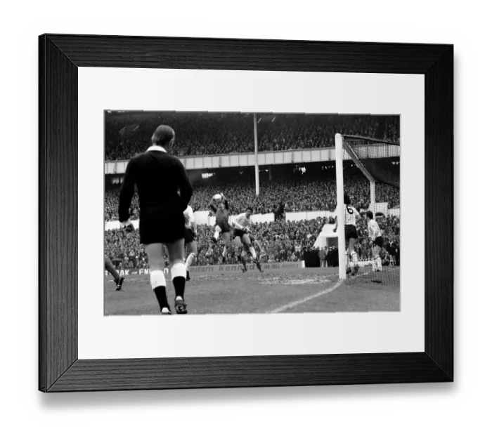 Framed Print : Division One Football 1980  /  81 Season. Tottenham Hotspur v Liverpool, White Hart Lane