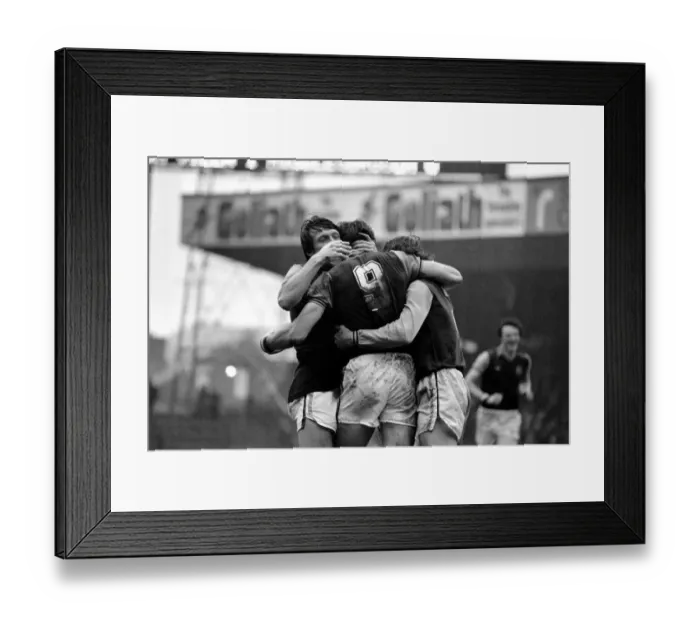 Framed Print : Division One Football 1980  /  81 Season Aston Villa v Middlesbrough, Villa Park