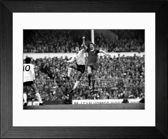 Framed Print : Division One Football 1980 / 81 Season. Tottenham Hotspur v Liverpool, White Hart Lane Framed Print : Division One Football 1980 / 81 Season. Tottenham Hotspur v Liverpool, White Hart Lane