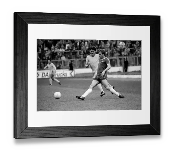 Framed Print : Division Two Football 1980 / 81 Season. Chelsea v Cardiff, Stamford Bridge Framed Print : Division Two Football 1980 / 81 Season. Chelsea v Cardiff, Stamford Bridge