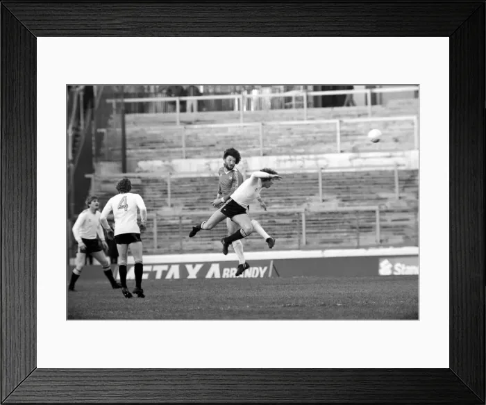 Framed Print : Division Two Football 1980  /  81 Season. Chelsea v Swansea, Stamford Bridge