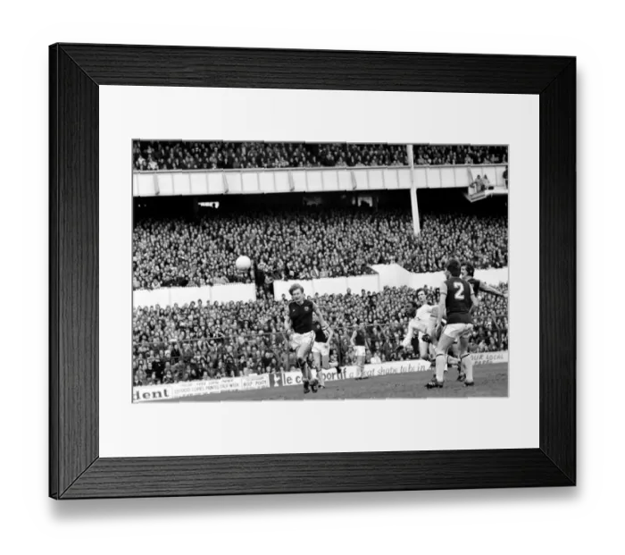 Framed Print : Division One Football 1980 / 81 Season. Tottenham Hotspur v Aston Villa, White Hart Lane Framed Print : Division One Football 1980 / 81 Season. Tottenham Hotspur v Aston Villa, White Hart Lane