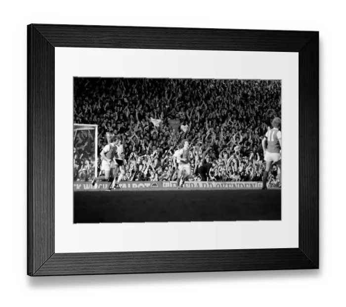 Framed Print : Division One Football 1980  /  81 Season. Arsenal v Liverpool, Highbury