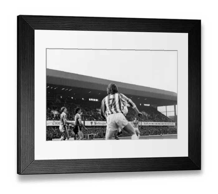 Framed Print : English League Division One match. Stoke City 0 v Manchester United 3