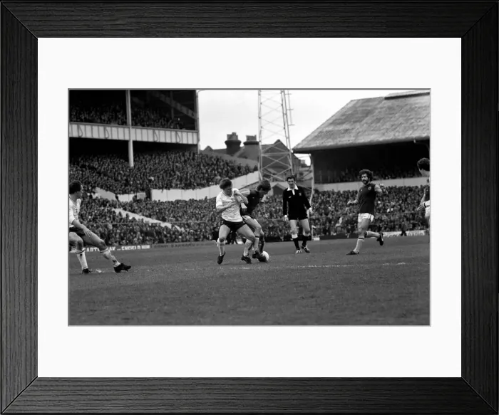 Framed Print : Division One Football 1980 / 81 Season. Tottenham Hotspur v Aston Villa, White Hart Lane Framed Print : Division One Football 1980 / 81 Season. Tottenham Hotspur v Aston Villa, White Hart Lane