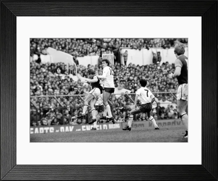 Framed Print : Division One Football 1980 / 81 Season. Tottenham Hotspur v Aston Villa, White Hart Lane Framed Print : Division One Football 1980 / 81 Season. Tottenham Hotspur v Aston Villa, White Hart Lane