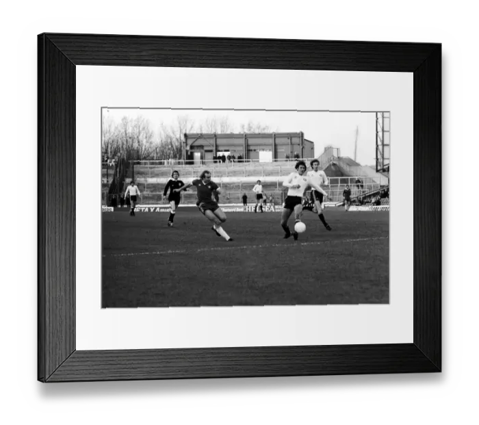 Framed Print : Division Two Football 1980 / 81 Season. Chelsea v Swansea, Stamford Bridge Framed Print : Division Two Football 1980 / 81 Season. Chelsea v Swansea, Stamford Bridge