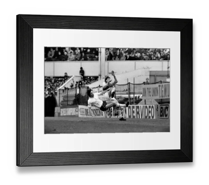 Framed Print : Division One Football 1980 / 81 Season. Tottenham Hotspur v Aston Villa, White Hart Lane Framed Print : Division One Football 1980 / 81 Season. Tottenham Hotspur v Aston Villa, White Hart Lane
