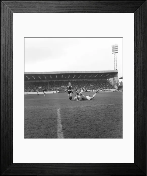 Framed Print : English League Division One match. Burnley 0 v Newcastle United 1