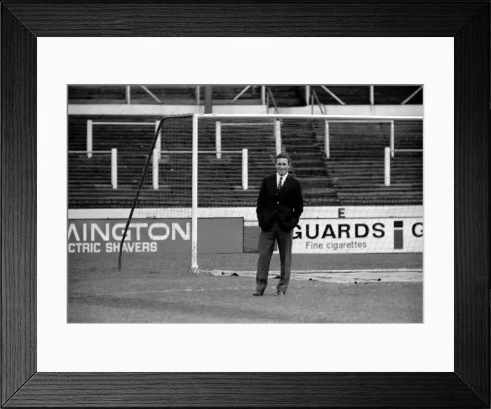 Framed Print : Sport. Football. Londons most successful First Division Manager, Dave Sexton