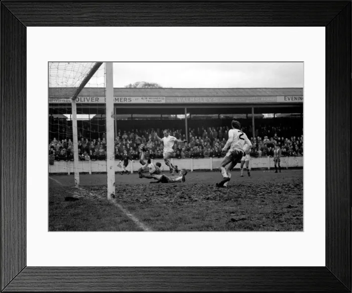 Framed Print : Sport: Football: Vale keeper ball dives to save from Wigan forward Fleming as Vale full