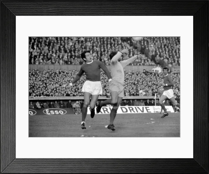 Framed Print : English League Division One match at Highfield Road Coventry City 1 v Manchester Framed Print : English League Division One match at Highfield Road Coventry City 1 v Manchester