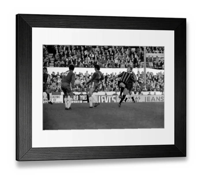 Framed Print : English League Division One match at Stamford Bridge Chelsea 1 v Coventry City 0 Framed Print : English League Division One match at Stamford Bridge Chelsea 1 v Coventry City 0
