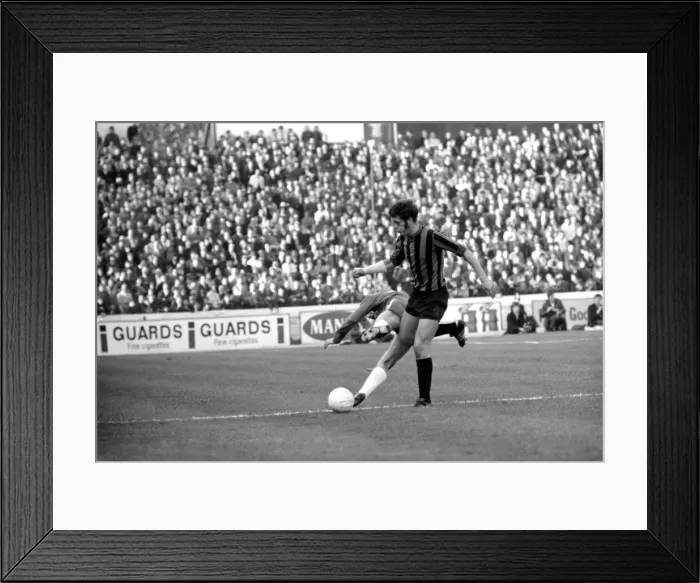 Framed Print : English League Division One match at Stamford Bridge Chelsea 1 v Coventry City 0 Framed Print : English League Division One match at Stamford Bridge Chelsea 1 v Coventry City 0