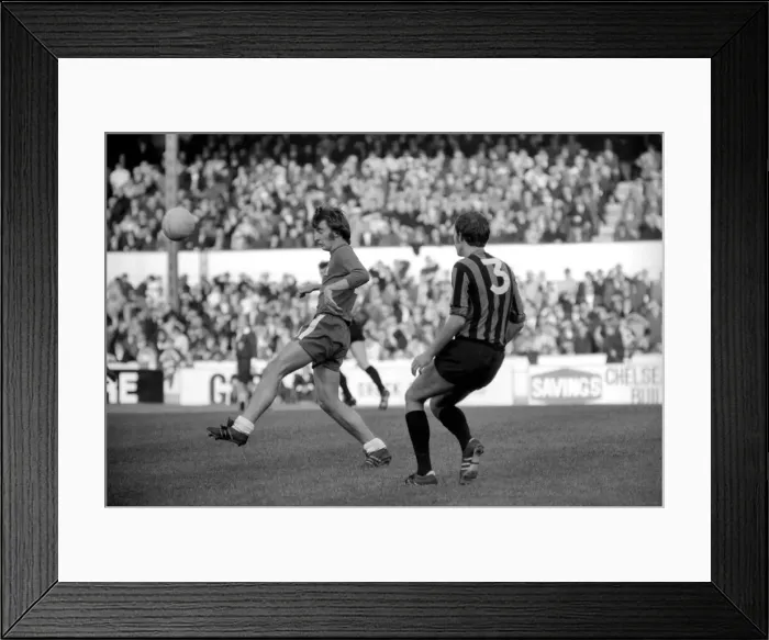 Framed Print : English League Division One match at Stamford Bridge Chelsea 1 v Coventry City 0 Framed Print : English League Division One match at Stamford Bridge Chelsea 1 v Coventry City 0